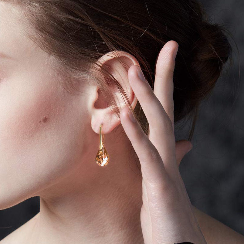 Buy 22k Yellow Gold Abstract Dangle Earring Online | Madanji Meghraj